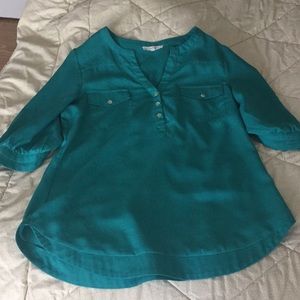 Size L women's' 41 Hawthorn blouse.
